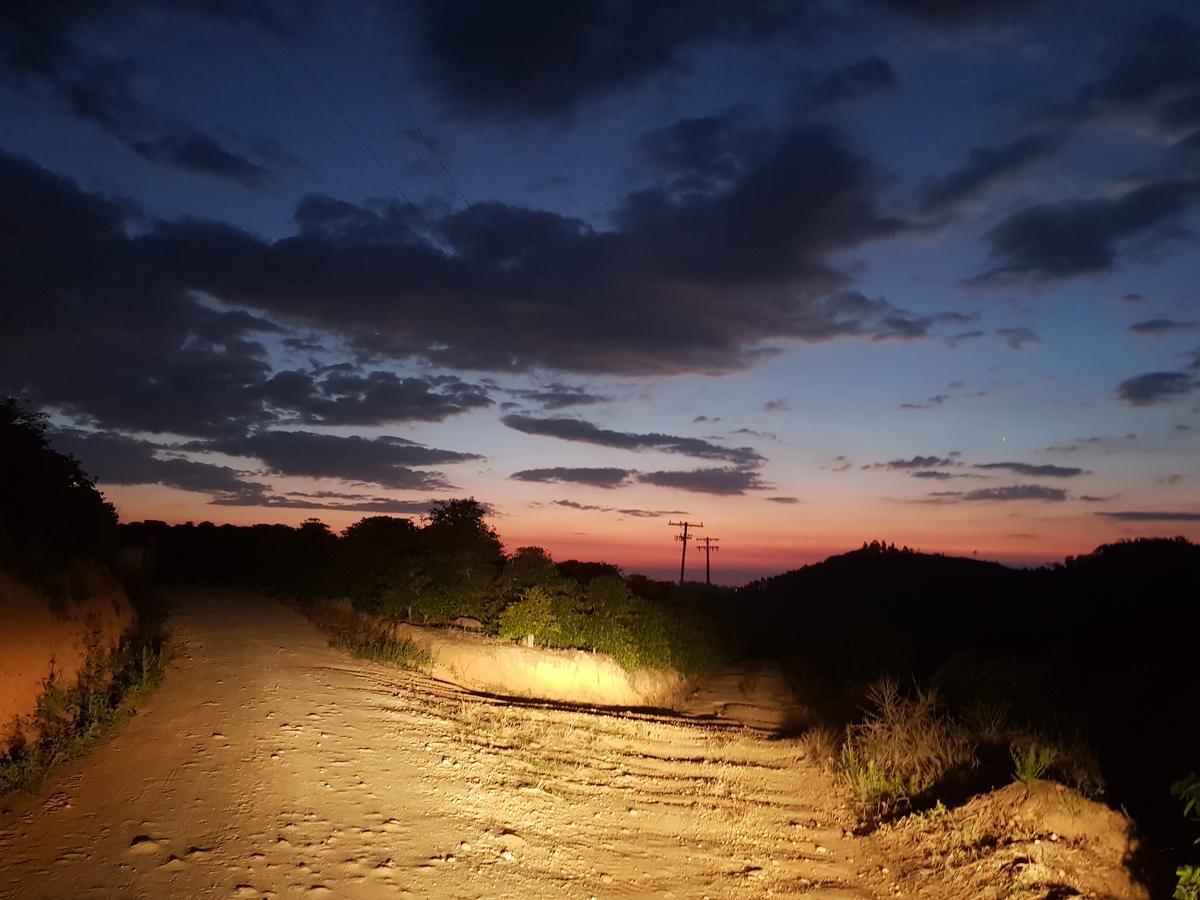 Pousada Recanto Dos Beija Flores Monte Alegre do Sul Exterior foto